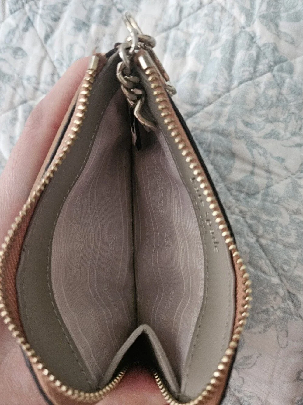 kate spade ♠️ Knott Pebbled Leather Card Case Wallet